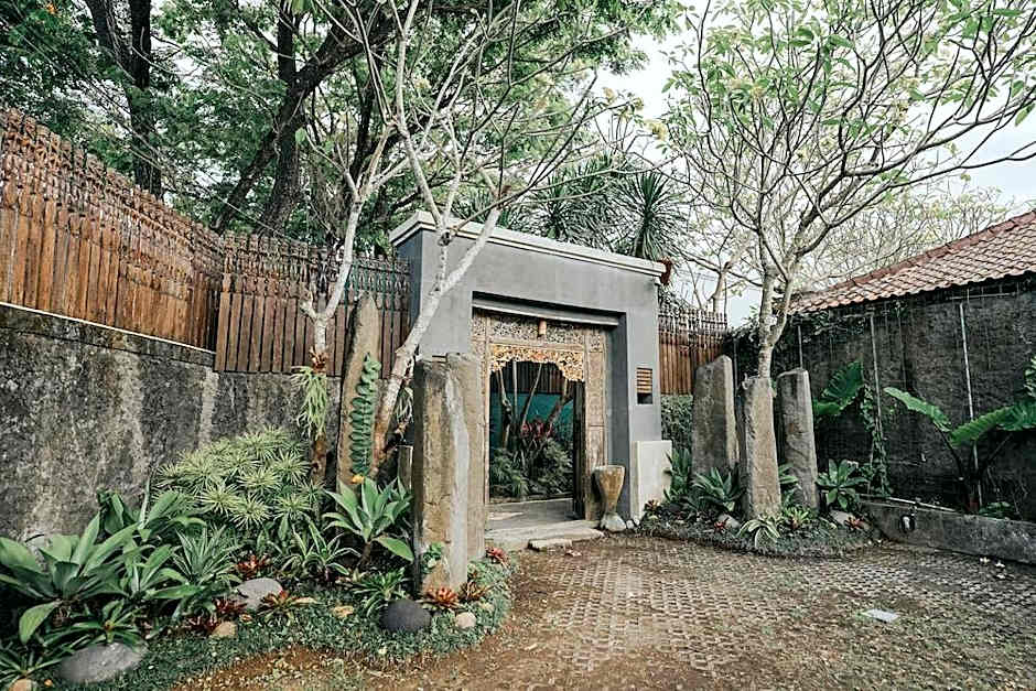 Alam Bidadari Seminyak Villas