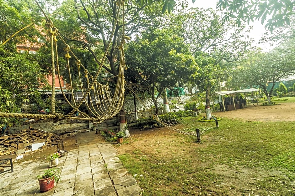 WOW STAYZ2 Hotel Misty Meadows