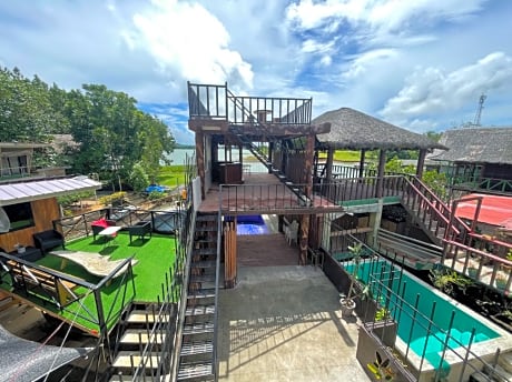 Camotes Lake House