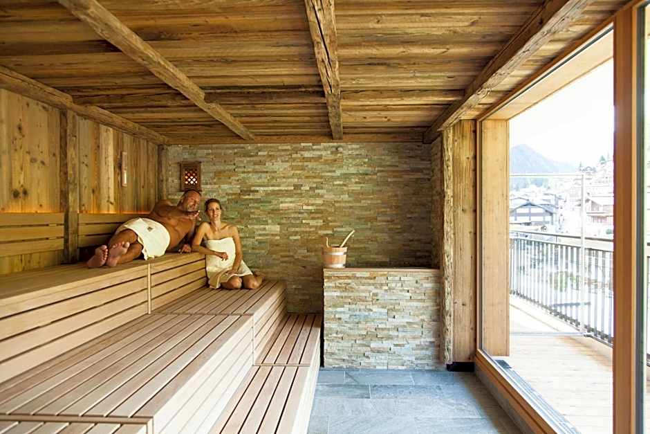 Anthony's Life & Style Hotel