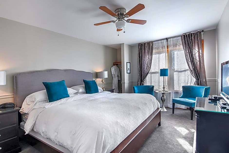 Wild Iris Inn