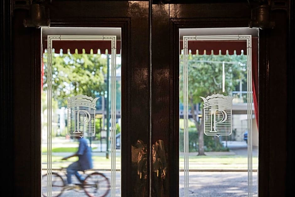 The Pontchartrain Hotel