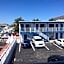 Islander Motel
