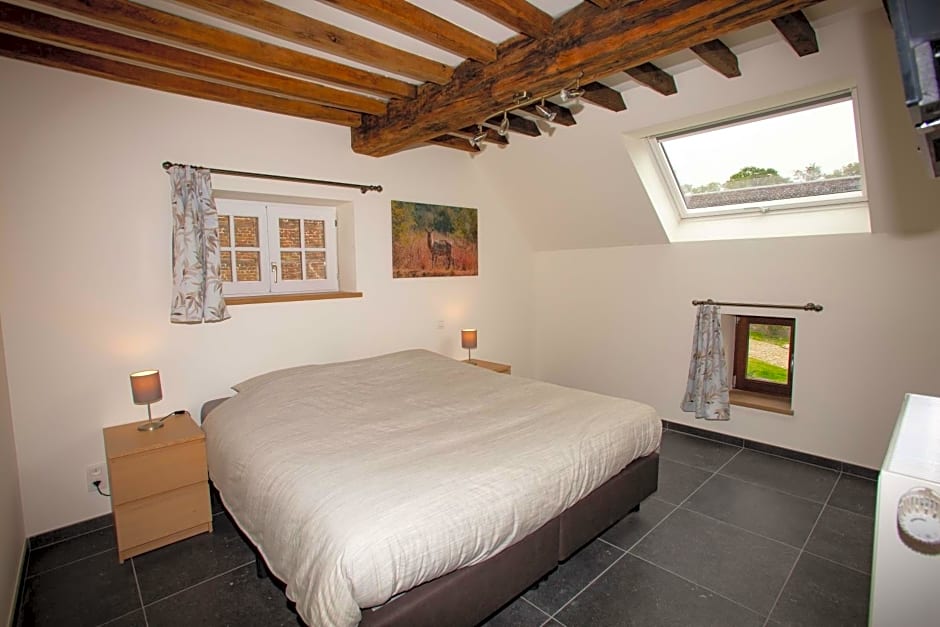 B&B HOTEL IN FERME DE LEUZE nabij Durbuy, eigen laadpalen