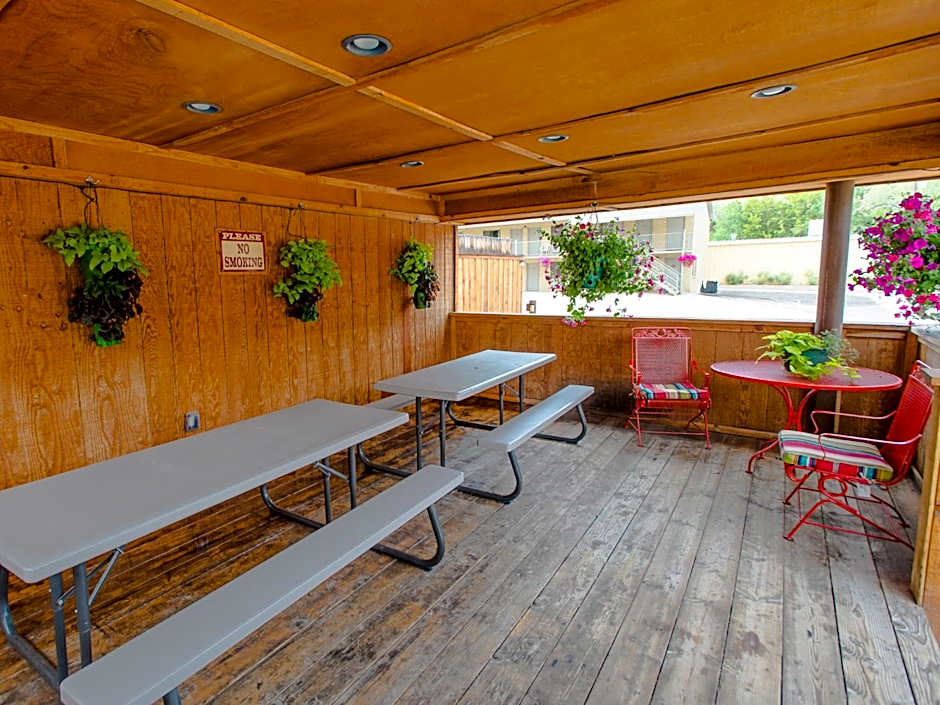 Rustic Inn