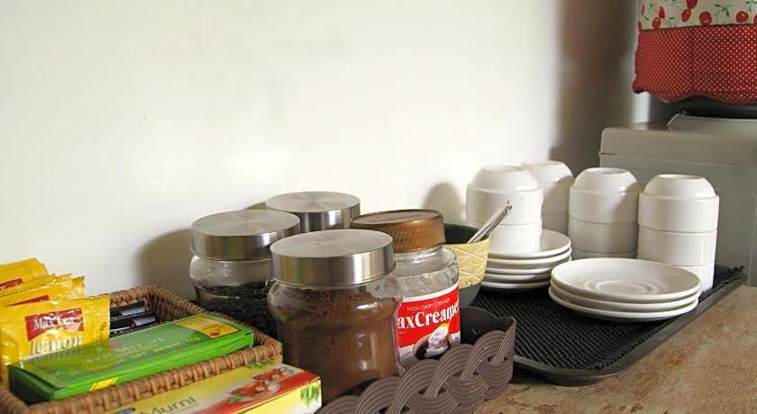 Sugiras Living Guest House