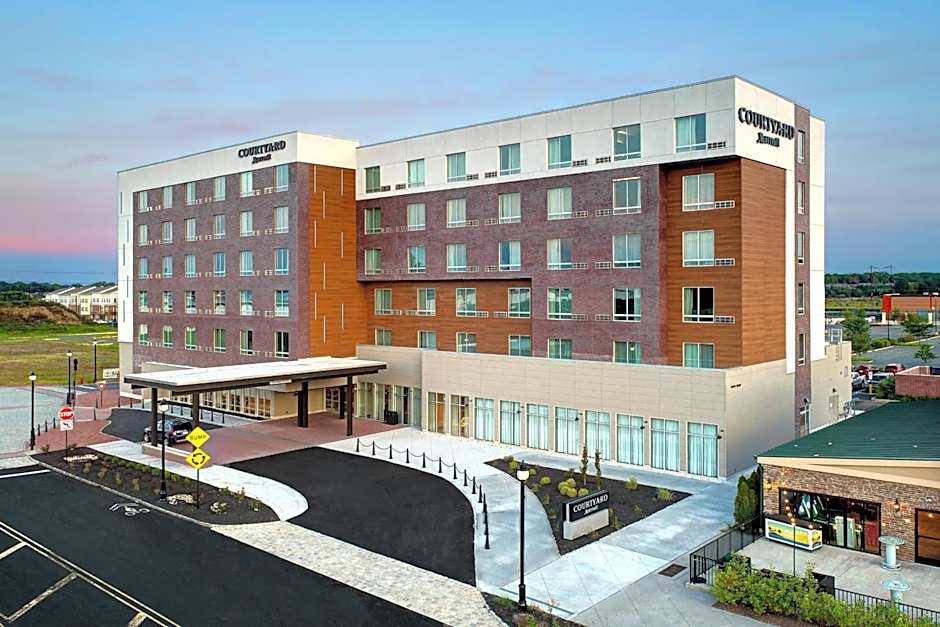 Courtyard by Marriott North Brunswick