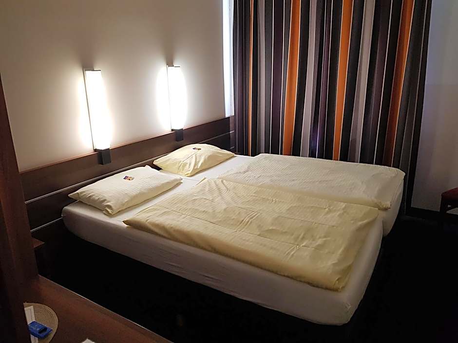 Double Room — 8 fotoğraftan 1. fotoğraf