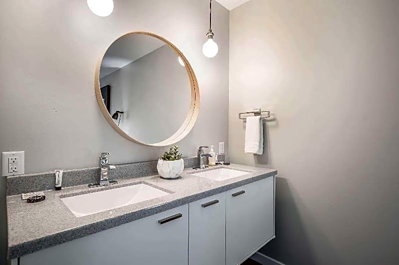 The Shore Club Wisconsin, an Ascend Collection Hotel