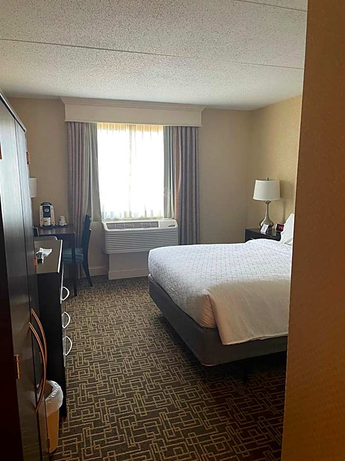 Holiday Inn Express Philadelphia Penns Landing By IHG