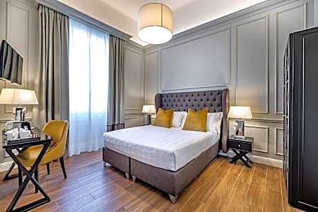 Queen Room with double bed