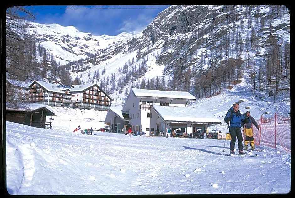 La Trinitè Monboso Hotel