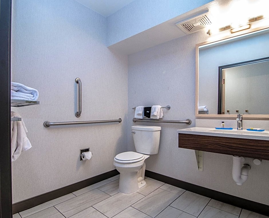 Holiday Inn Express Hotel & Suites Kalispell