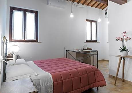 Deluxe Double Room with Shower