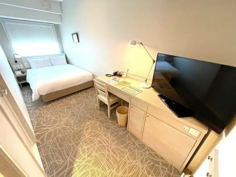 Single Room - Non-Smoking