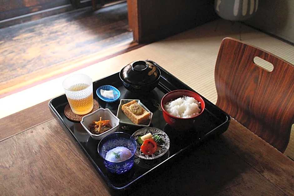 Bed & Breakfast Tsukiya