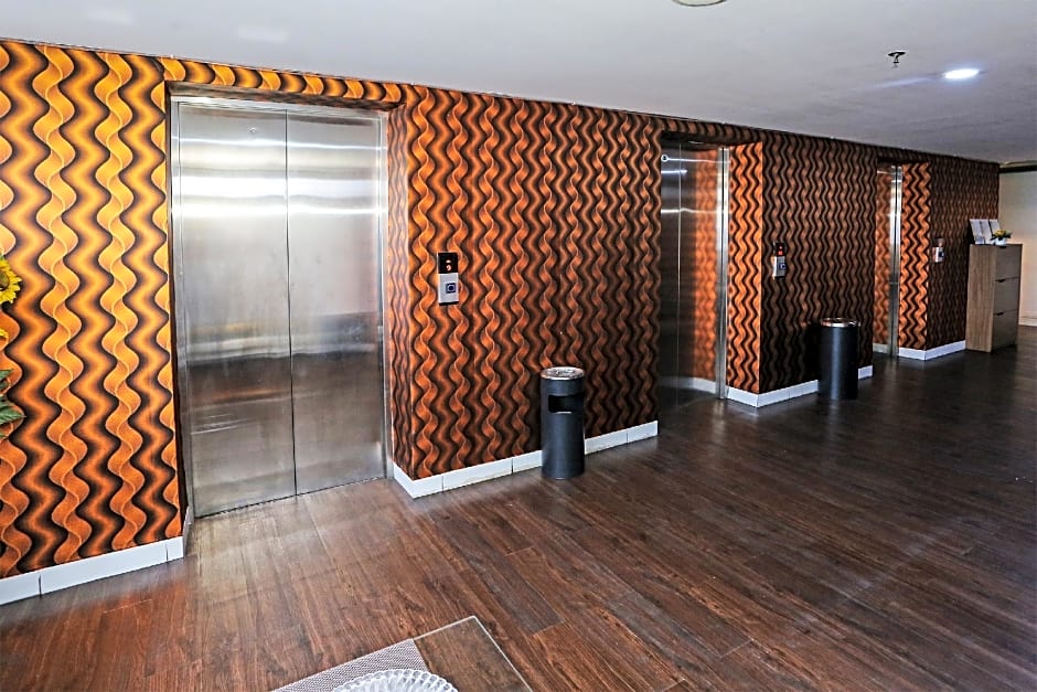 OYO 92317 Apartment Riverview By Alima View