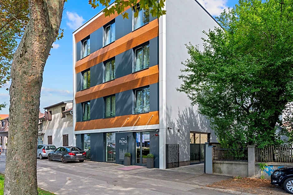 Hotel Inova