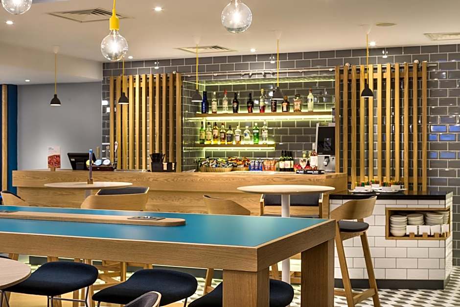 Holiday Inn Express London - Watford Junction By IHG