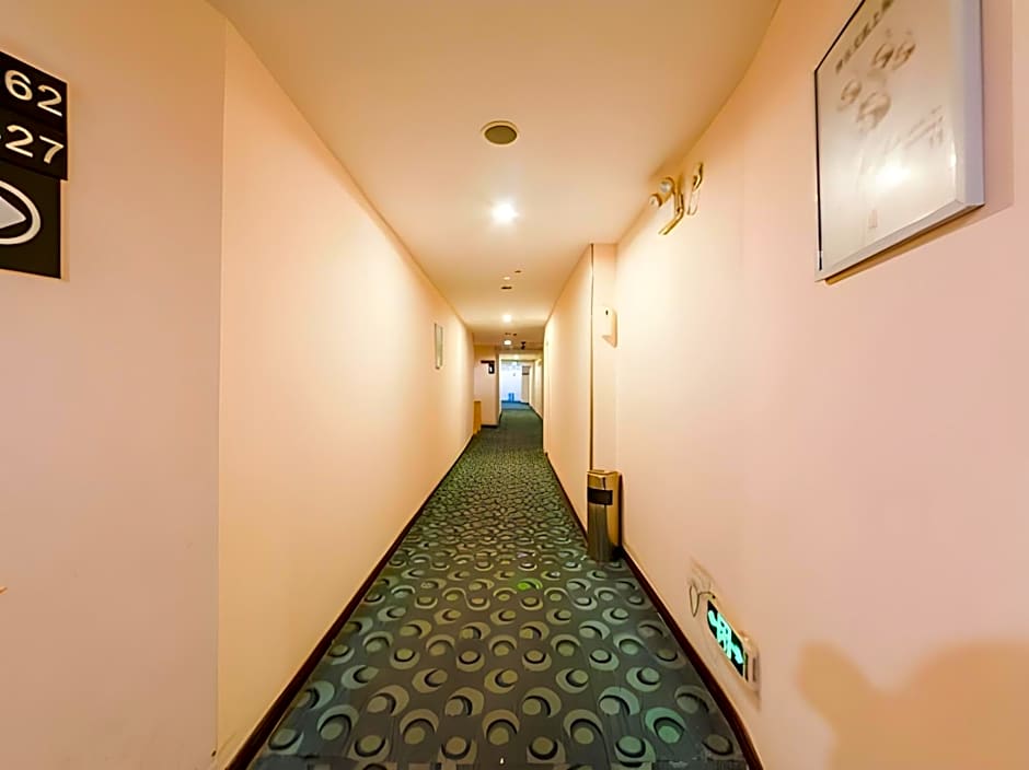 7 Days Inn Guangzhou Meihuayuan Metro Station Branch – Guangzhou (Canton), IA