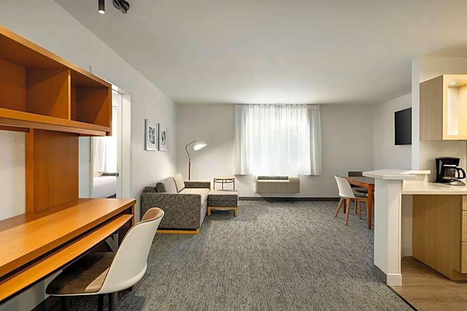 TownePlace Suites by Marriott Anaheim Maingate Near Angel Stadium