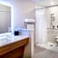 Fairfield Inn & Suites by Marriott McPherson
