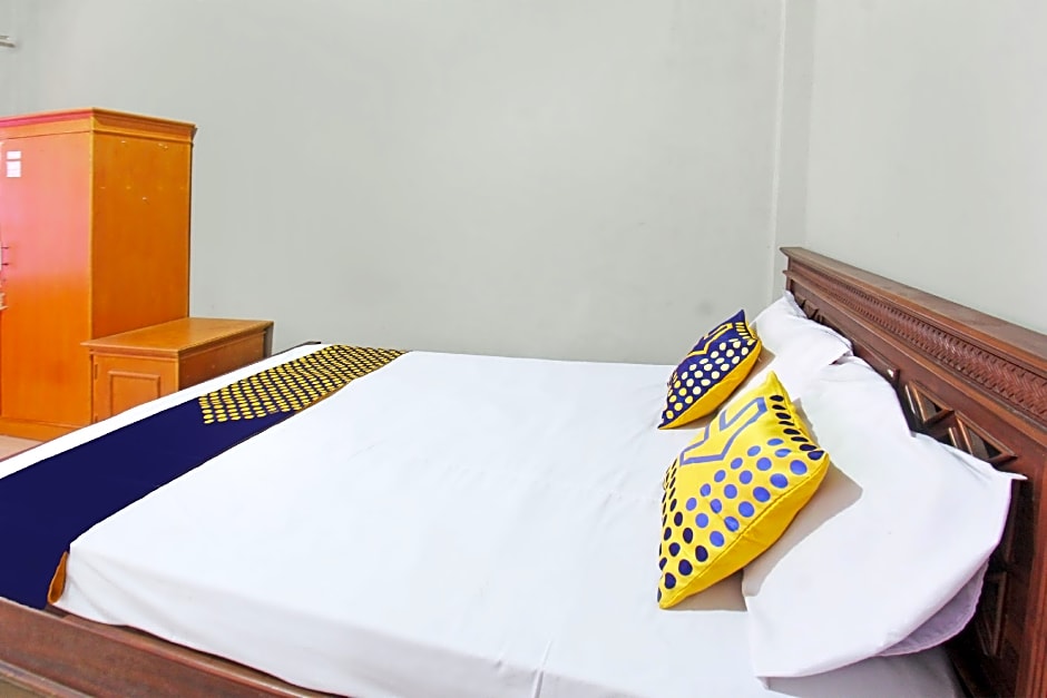 SPOT ON 92973 Madani Syariah Guesthouse