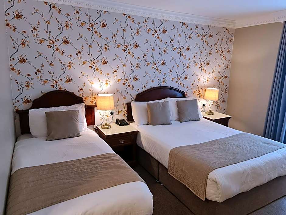 Central Hotel Donegal