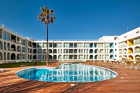 Ebano Hotel Apartments & Spa