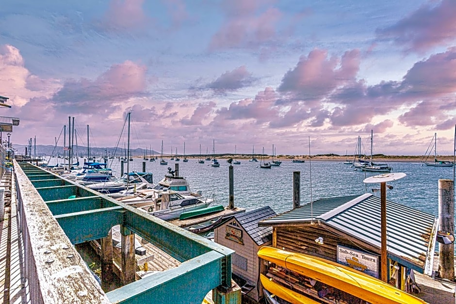 Coastal Breeze Inn