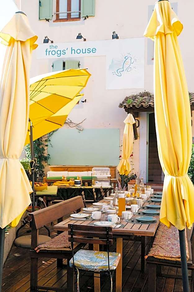 The Frogs House - Yoga Retreat