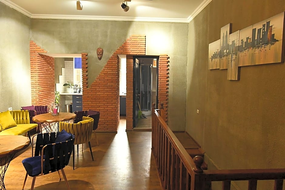 CapsulePlus – Tbilisi, MA