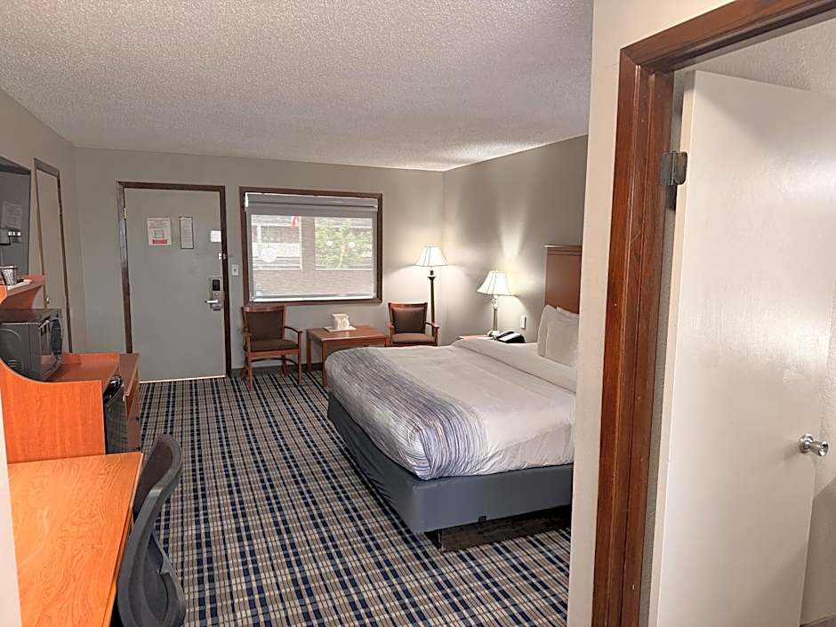 AmericInn by Wyndham Appleton Downtown