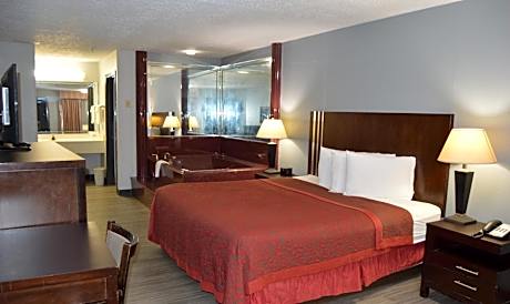 King Suite with Spa Bath