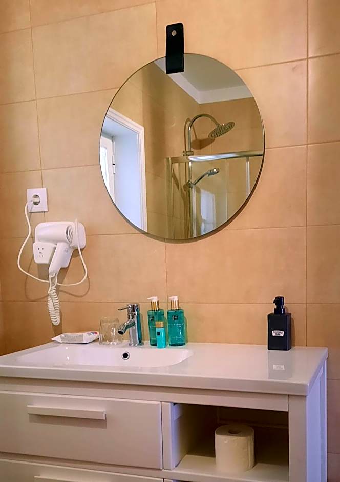 Smiling Places - Guest House in Labruge