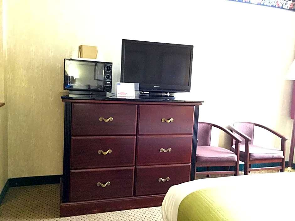 Americas Best Value Inn and Suites Saint Charles