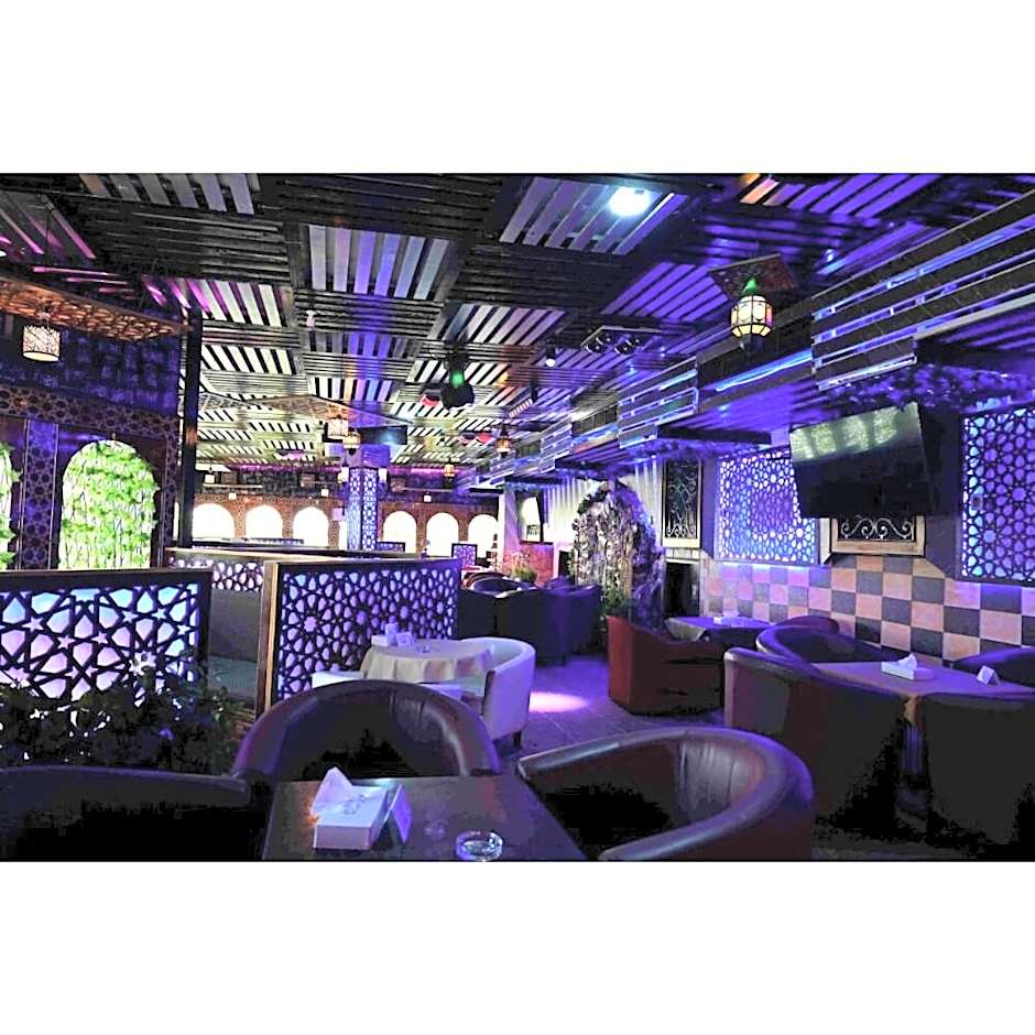 LE PARADISE PALACE HOTEL Deira Dubai Al Rigga