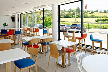 Hôtel AKENA Besançon