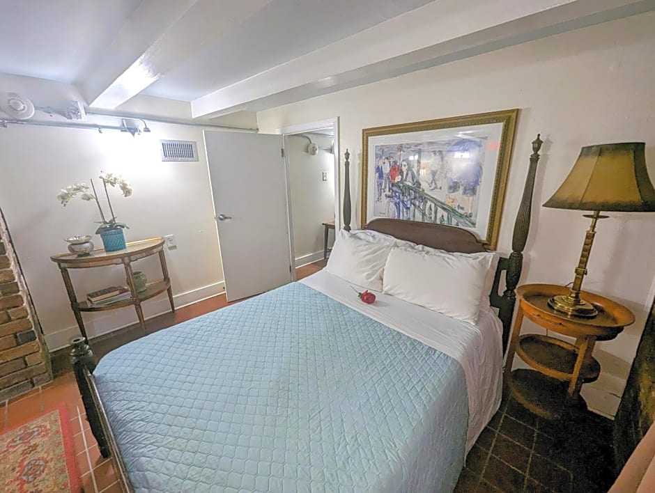 The Esplanade Guesthouse Mansion