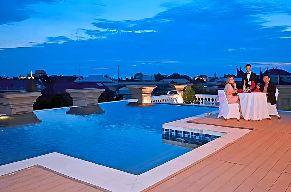 The Axana Hotel