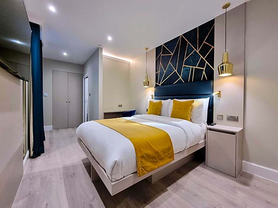 NOX Kensington Gardens