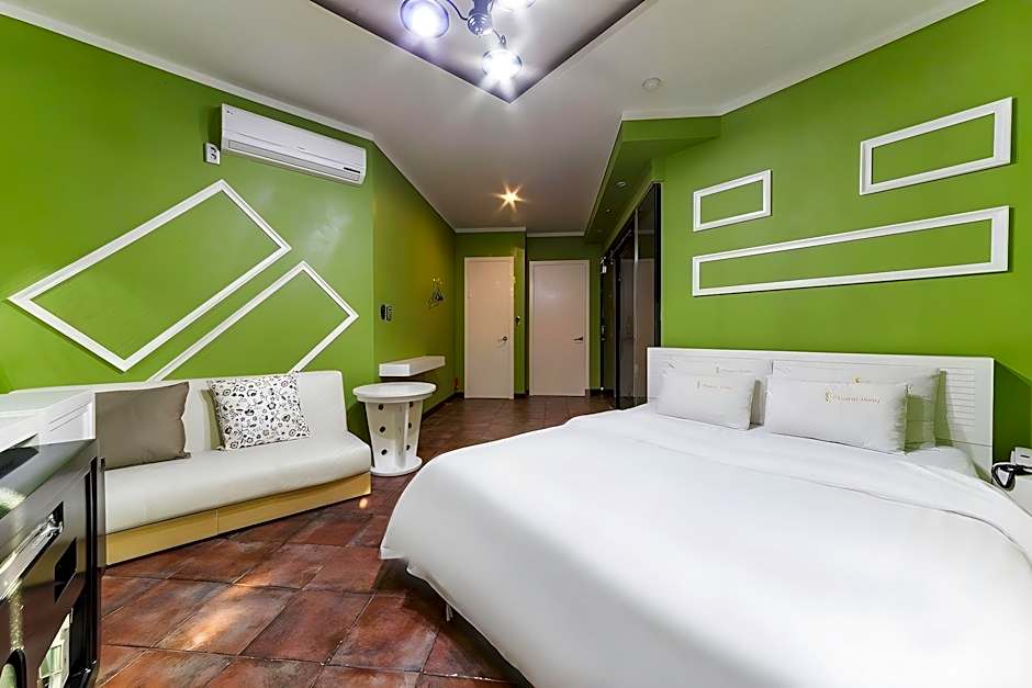 Hotel Picasso