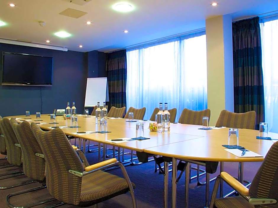 London Croydon Aerodrome Hotel, BW Signature Collection