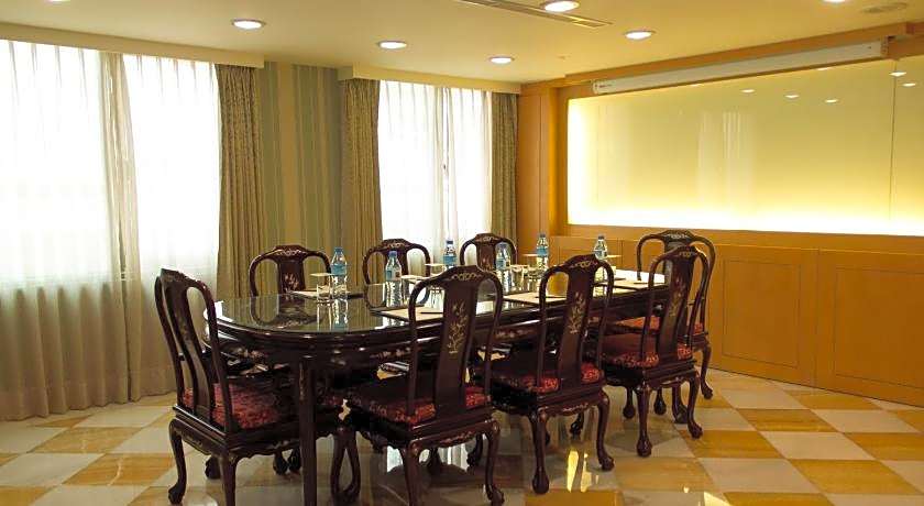 Royal Seasons Hotel Taipei-Nanjing W