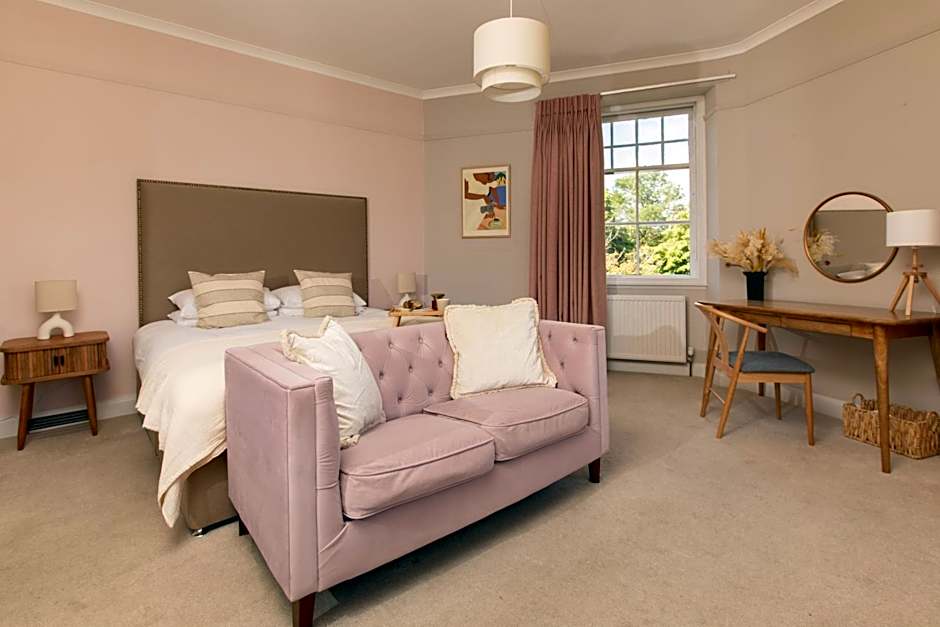 Celentano's Restaurant with Rooms