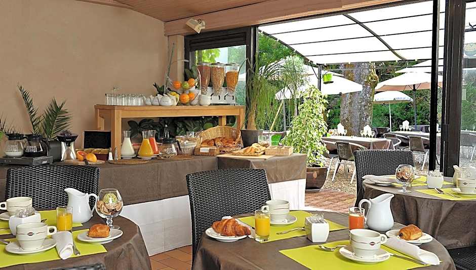 Logis Hotel Le Prieure