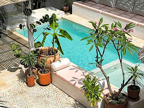 La Punta Rooms