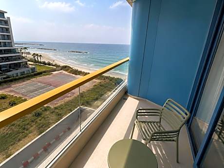 Deluxe Room with Sea Front Balcony