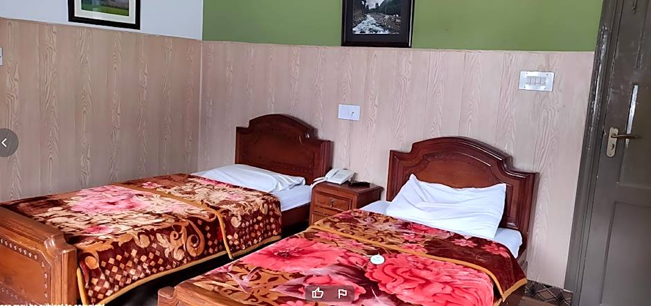 Photo 1 of 5 of Double Room