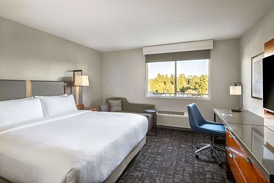 Four Points by Sheraton Los Angeles Westside